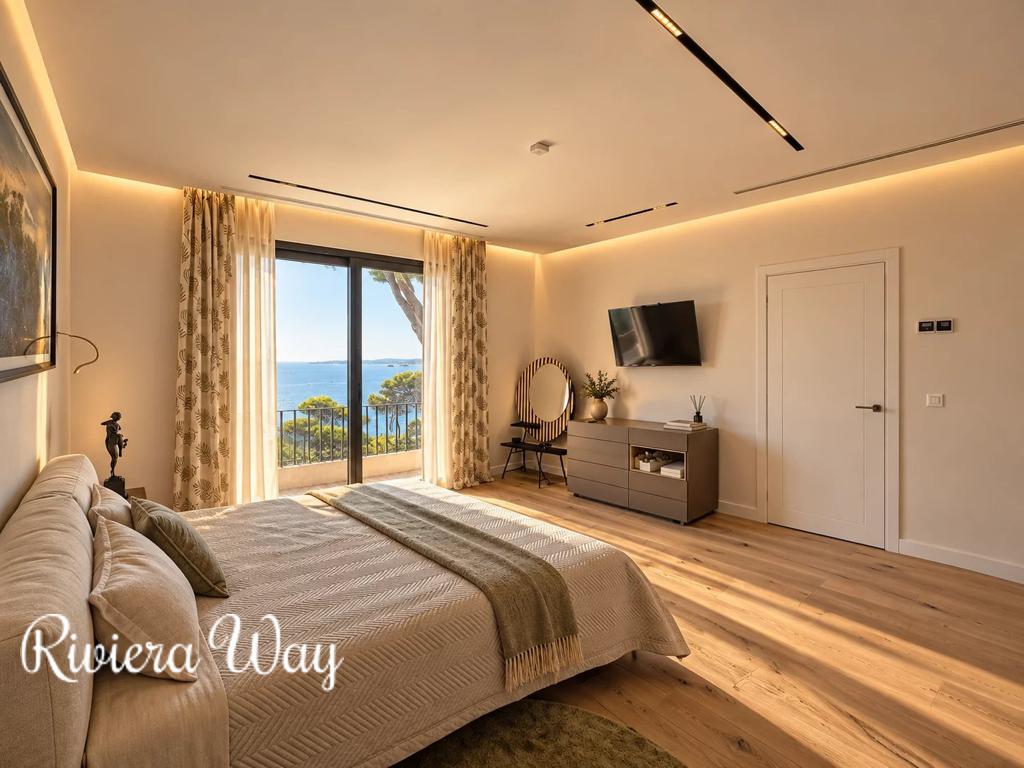 7 room villa in Cannes, photo #8, listing #104282556