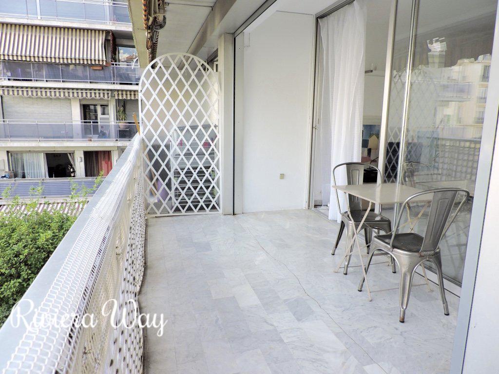 Apartment in Nice, 52 m², photo #1, listing #80476032