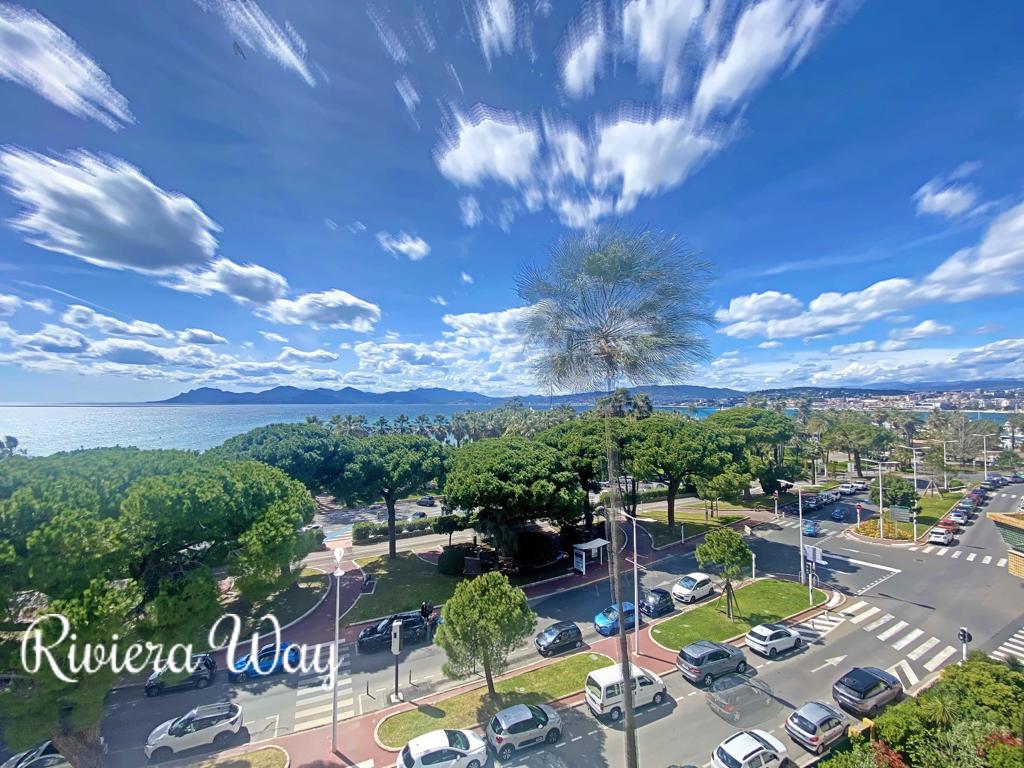 4 room apartment in Cannes, photo #5, listing #86691066