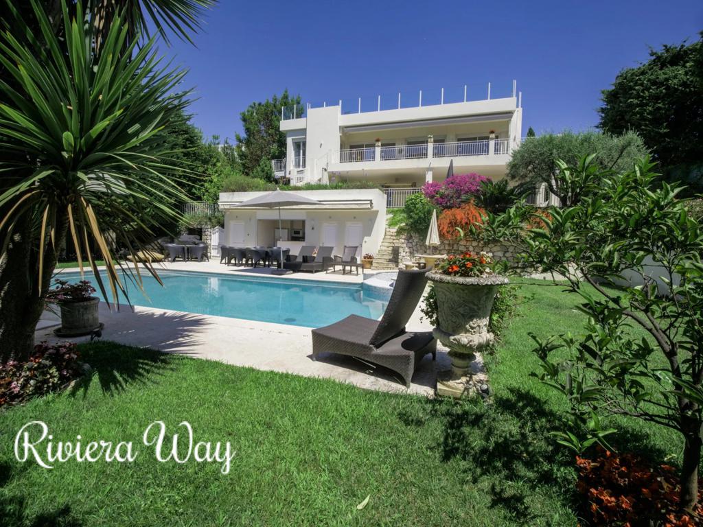 8 room villa in Cap d'Antibes, photo #5, listing #89484864