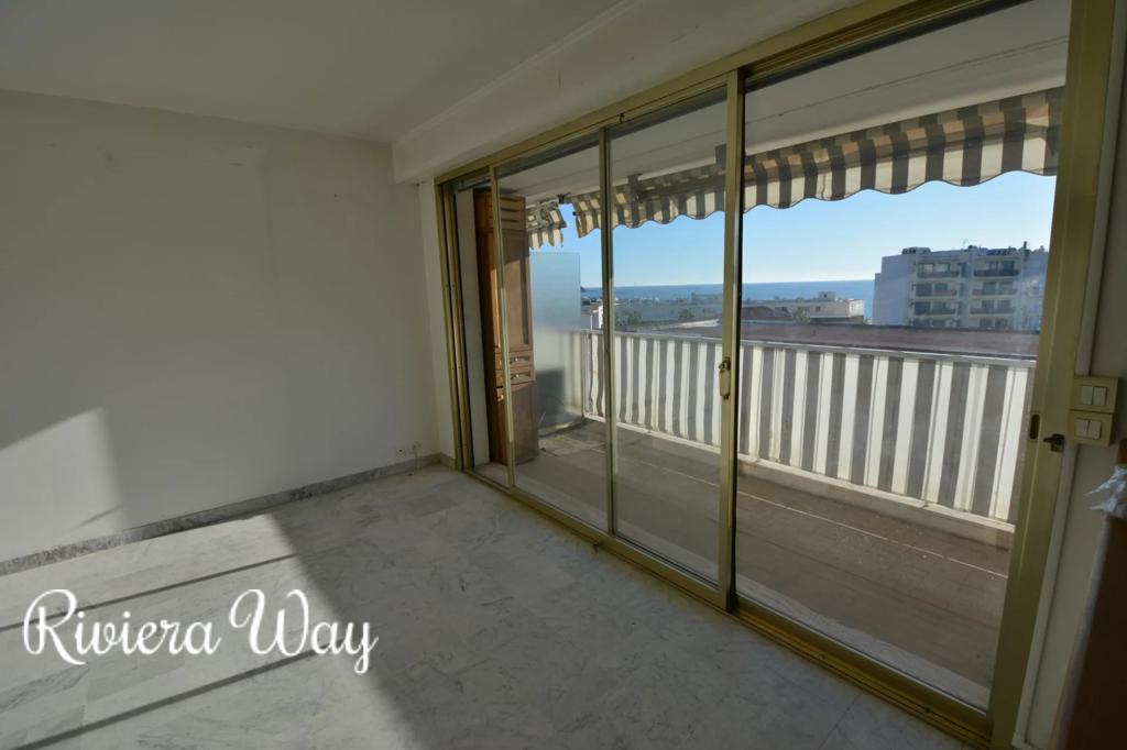 3 room apartment in Juan-les-Pins, photo #4, listing #101855460