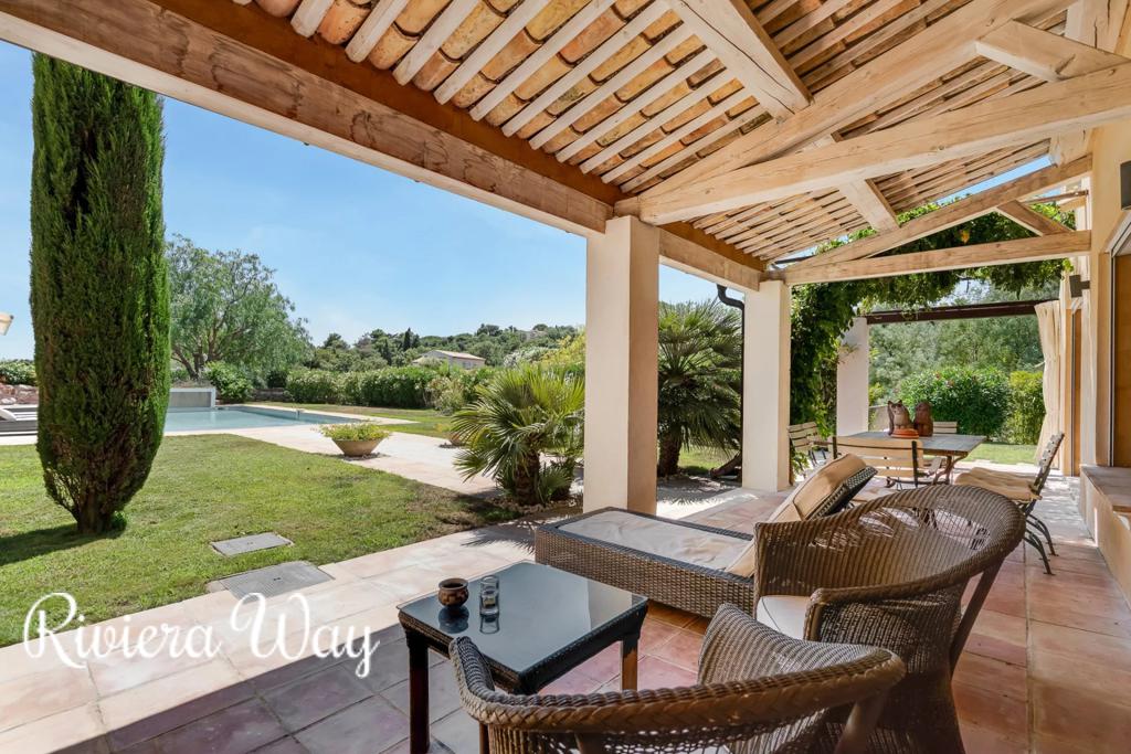 8 room villa in Grimaud, photo #3, listing #106609062