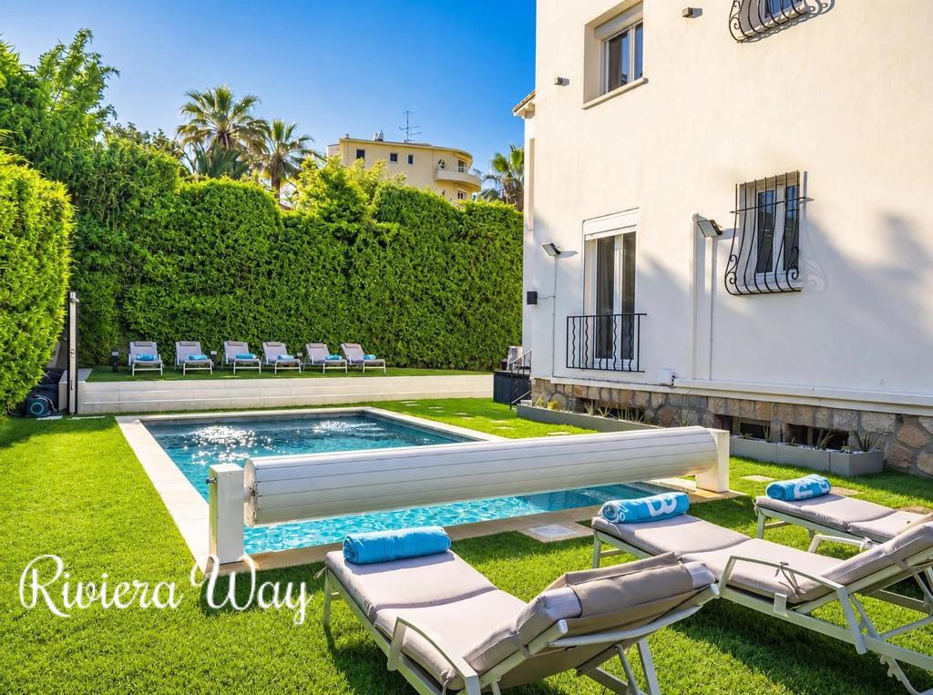 8 room apartment in Juan-les-Pins, photo #4, listing #106787478