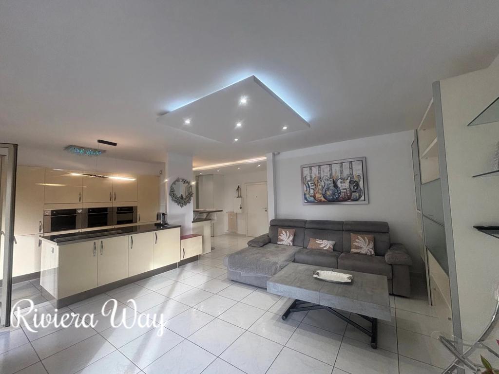 3 room apartment in Antibes, photo #3, listing #104679162