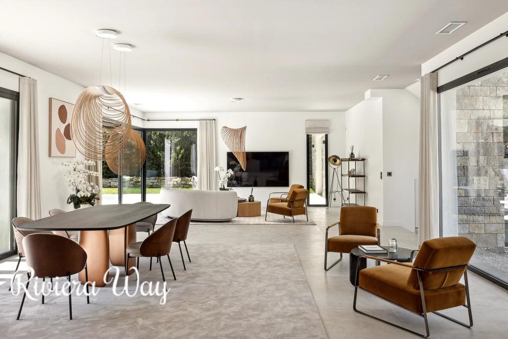 5 room villa in Mougins, photo #4, listing #100117794