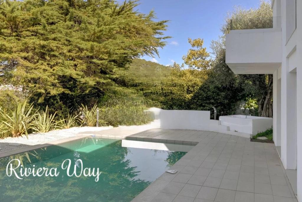 7 room villa in Cannes, photo #1, listing #101764992