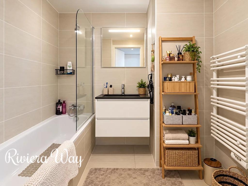 2 room apartment in Cannes, photo #6, listing #107151576