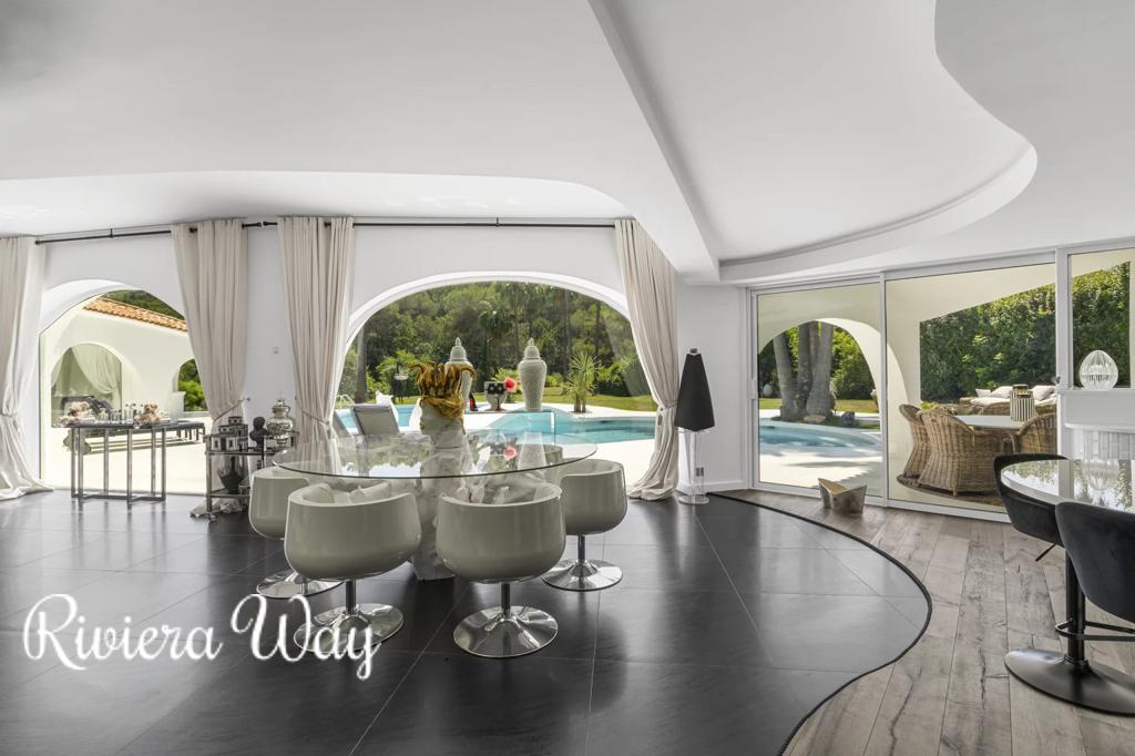 Villa in Mougins, photo #4, listing #103573218