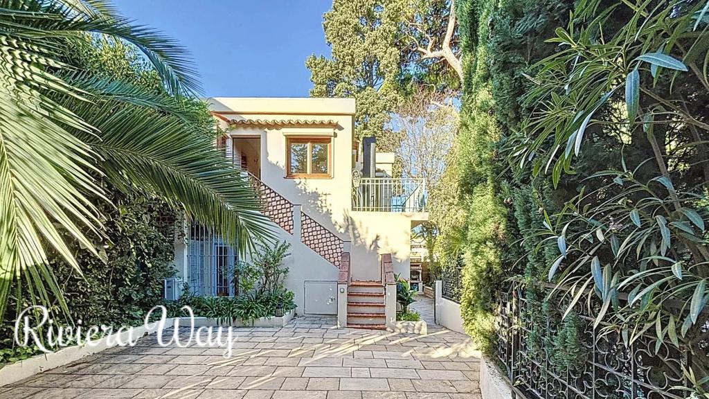 4 room villa in Cap d'Antibes, photo #1, listing #106390410