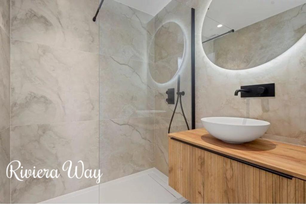 2 room apartment in Cannes, photo #7, listing #103852224