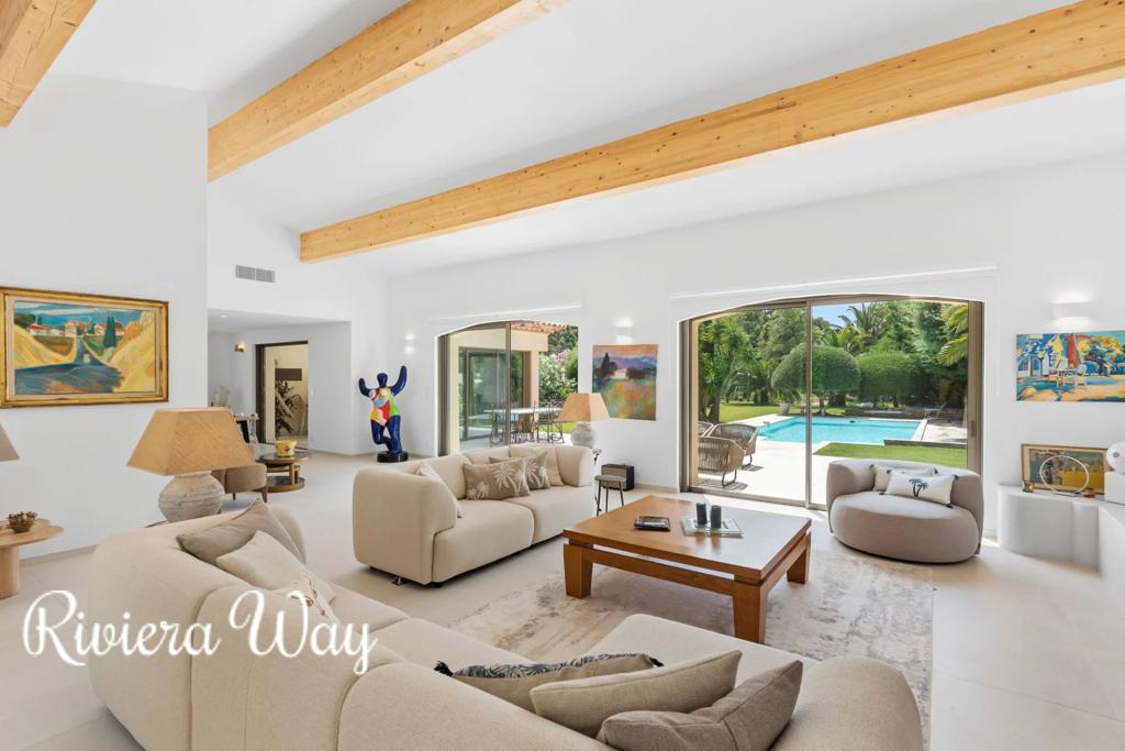 Villa in Grimaud, photo #4, listing #104480334