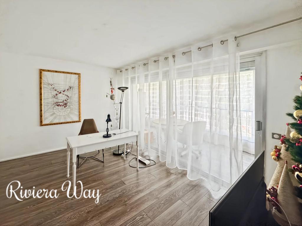 4 room apartment in Cannes, photo #5, listing #105666918