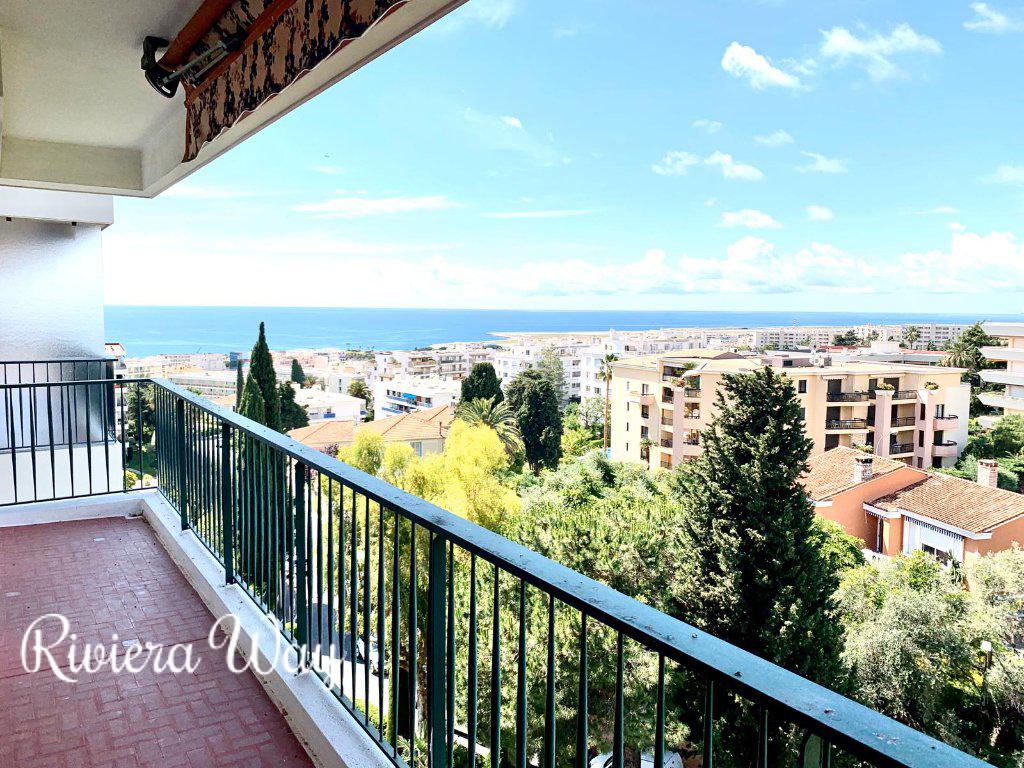 Apartment in Nice, 40 m², photo #2, listing #80463852