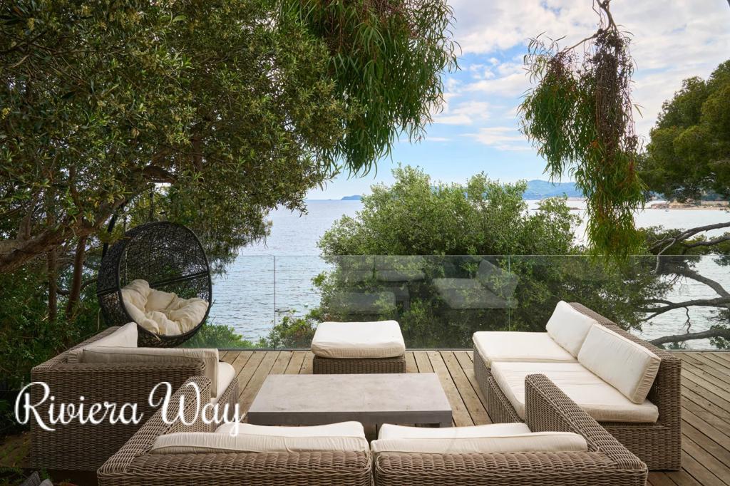 7 room villa in Le Lavandou, photo #5, listing #103109706