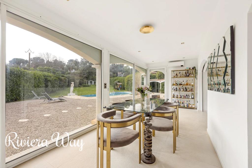 7 room villa in Roquefort-les-Pins, photo #9, listing #105908502
