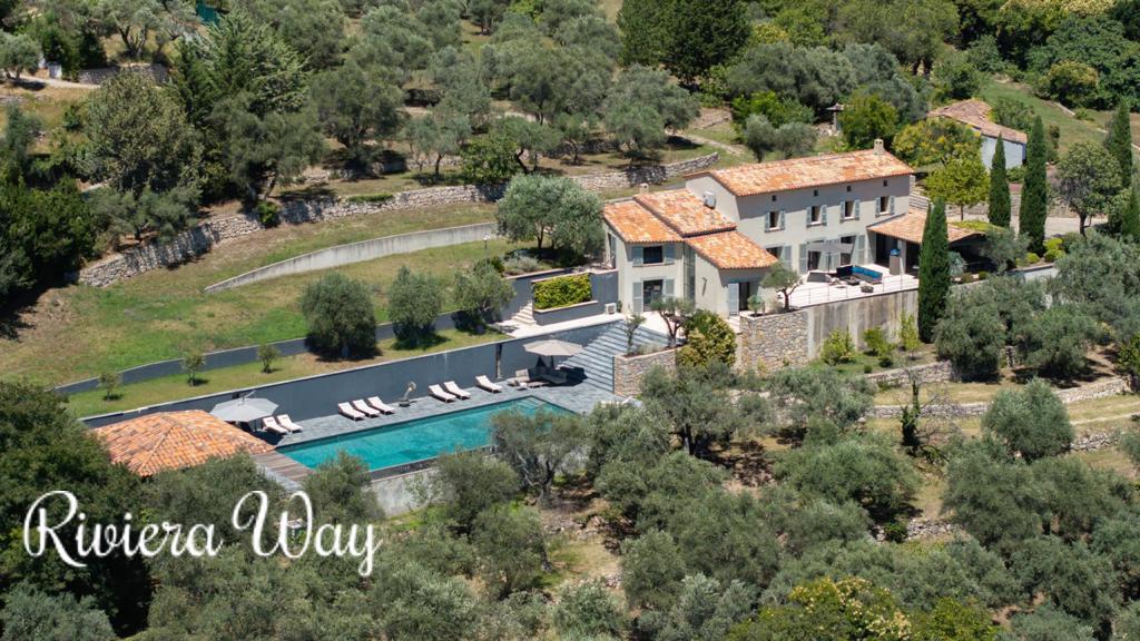 9 room villa in Fayence, photo #6, listing #100404444
