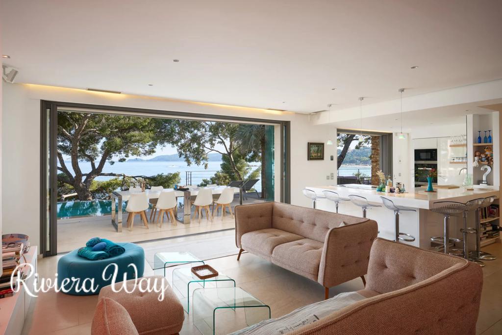7 room villa in Le Lavandou, 200 m², photo #7, listing #103109706