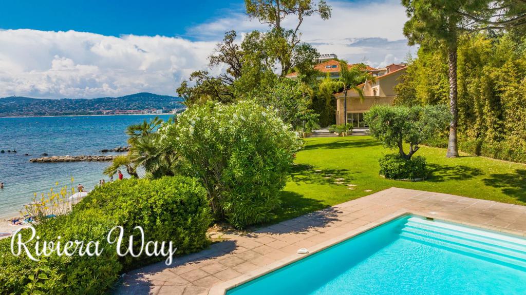 4 room villa in Cap d'Antibes, photo #7, listing #90471990