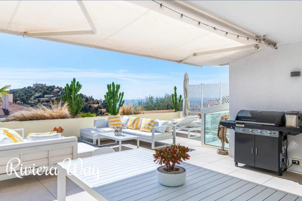 5 room apartment in Villefranche-sur-Mer, photo #8, listing #103229028