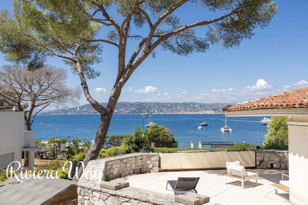 6 room villa in Cap d'Antibes, photo #1, listing #104008044