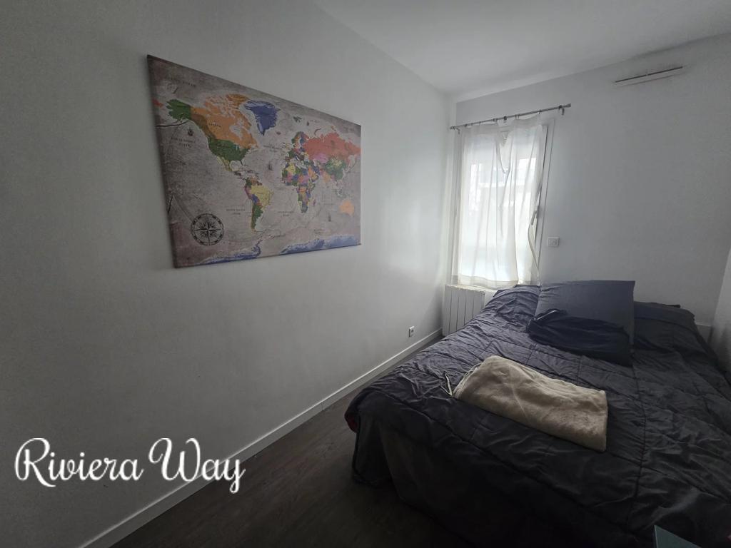 3 room apartment in Juan-les-Pins, photo #10, listing #105413406