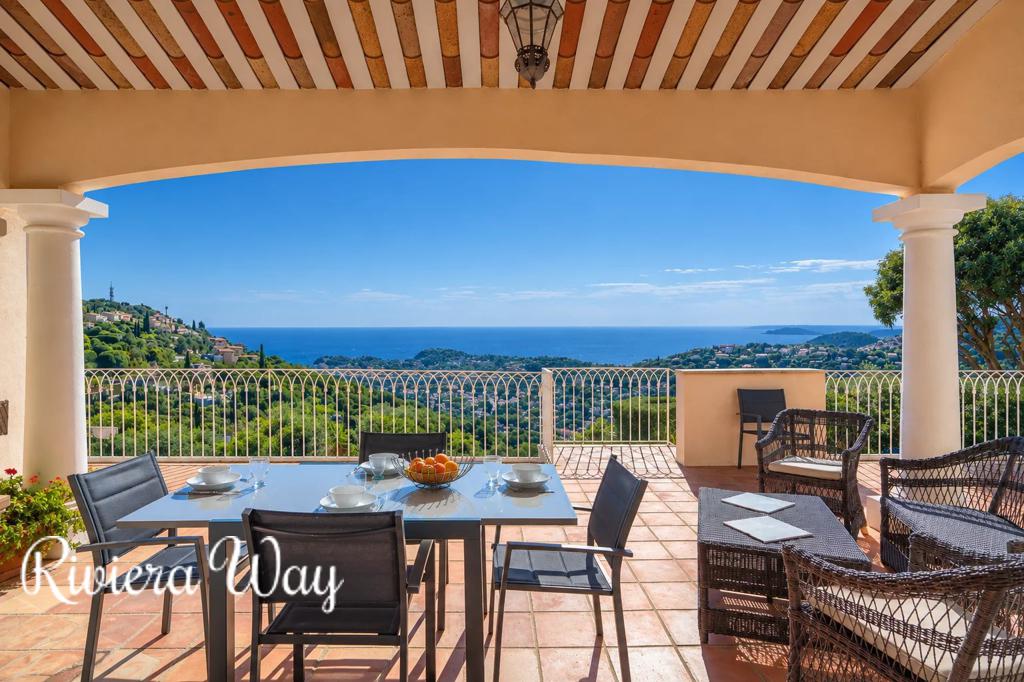 7 room villa in Cavalaire-sur-Mer, photo #5, listing #105455322