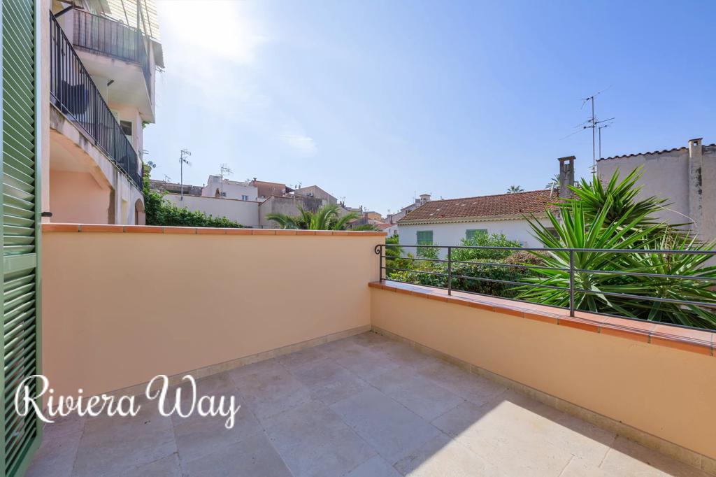 5 room apartment in Antibes, photo #7, listing #104262942