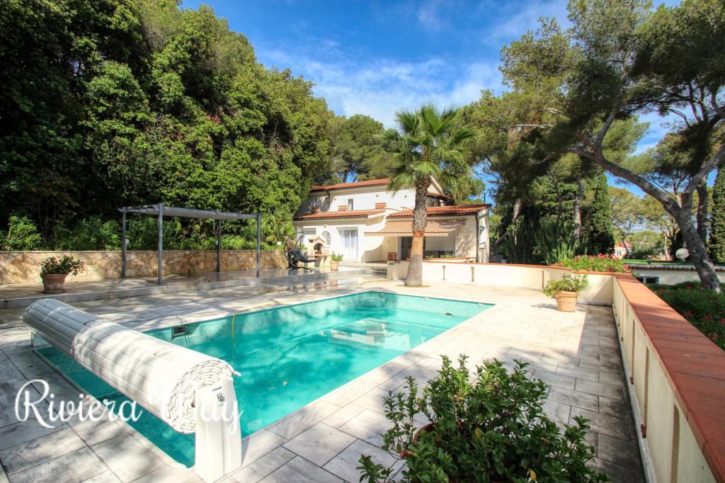 8 room villa in Saint-Jean-Cap-Ferrat, photo #7, listing #95723502