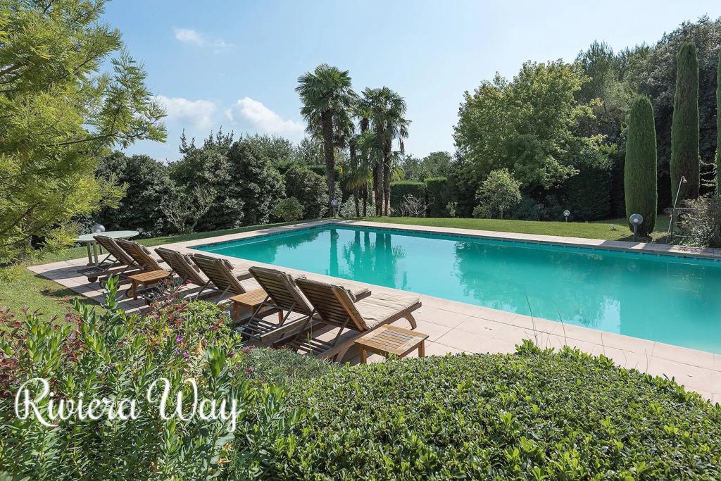 7 room villa in La Colle-sur-Loup, photo #2, listing #106382850