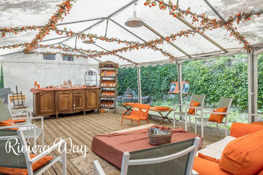 6 room villa in Grasse, photo #7, listing #103175478