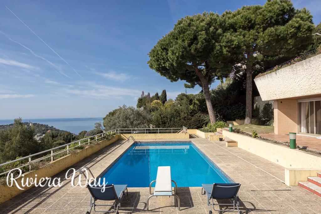 Villa in Villefranche-sur-Mer, photo #10, listing #102866148