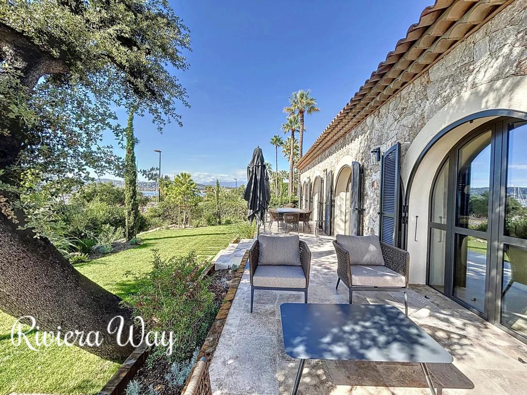 7 room villa in Cap d'Antibes, photo #7, listing #105706020
