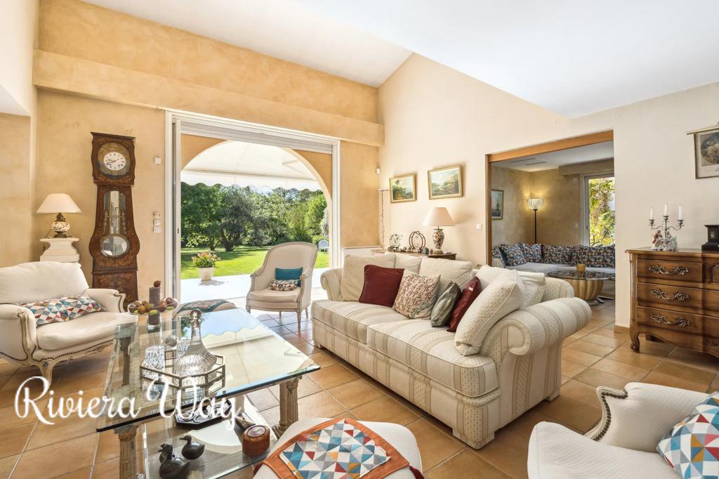 9 room villa in Chateauneuf-Grasse, photo #6, listing #102921294