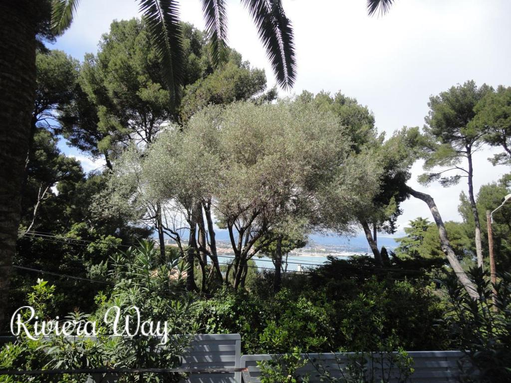 Villa in Cap d'Antibes, 215 m², photo #8, listing #63489006