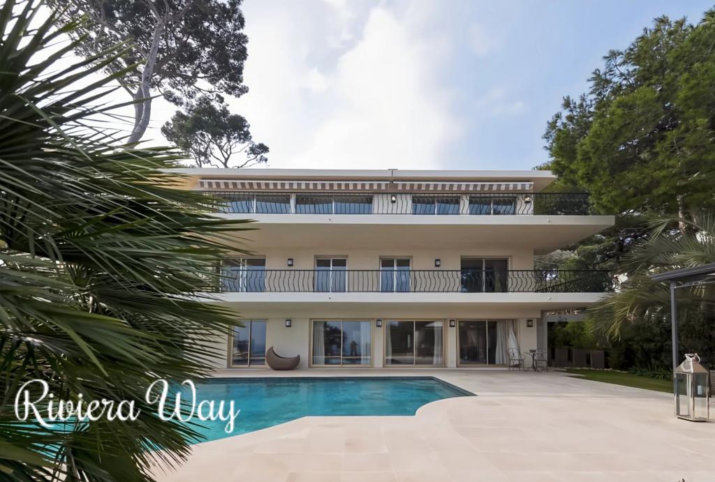 7 room villa in Antibes, photo #10, listing #106515780