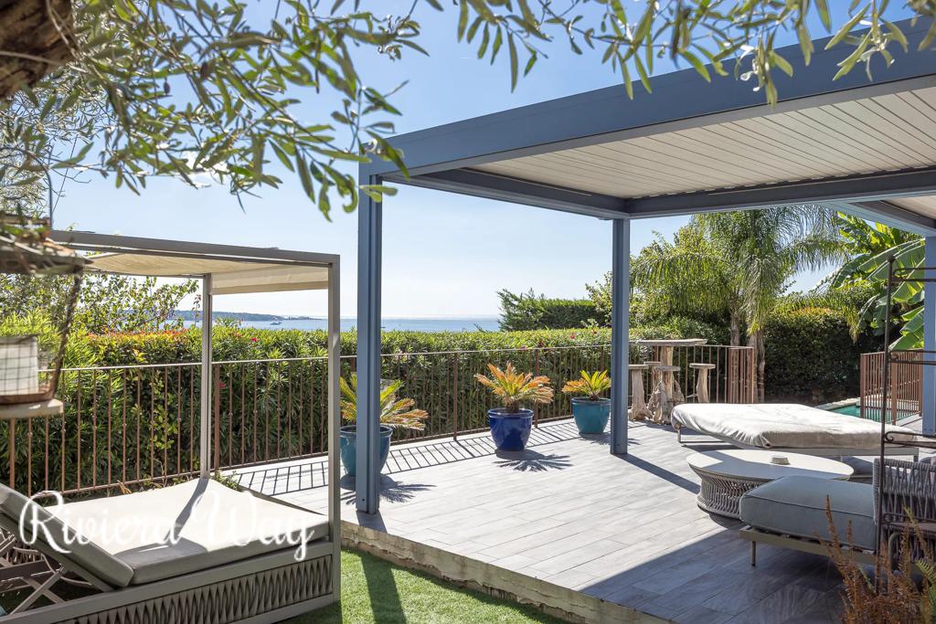5 room villa in Cannes, photo #7, listing #104187132