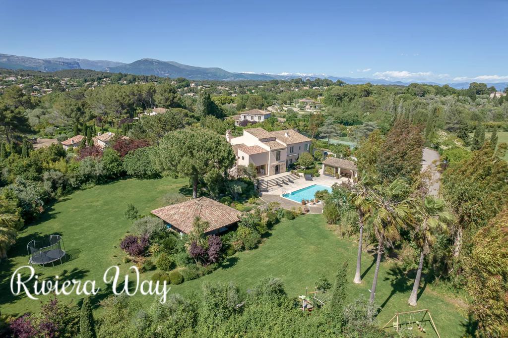 10 room villa in Mougins, photo #3, listing #98811426