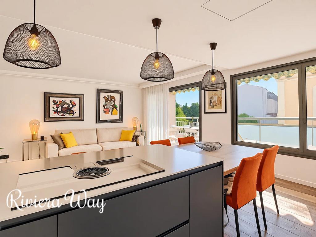 3 room apartment in Cannes, photo #5, listing #107288580