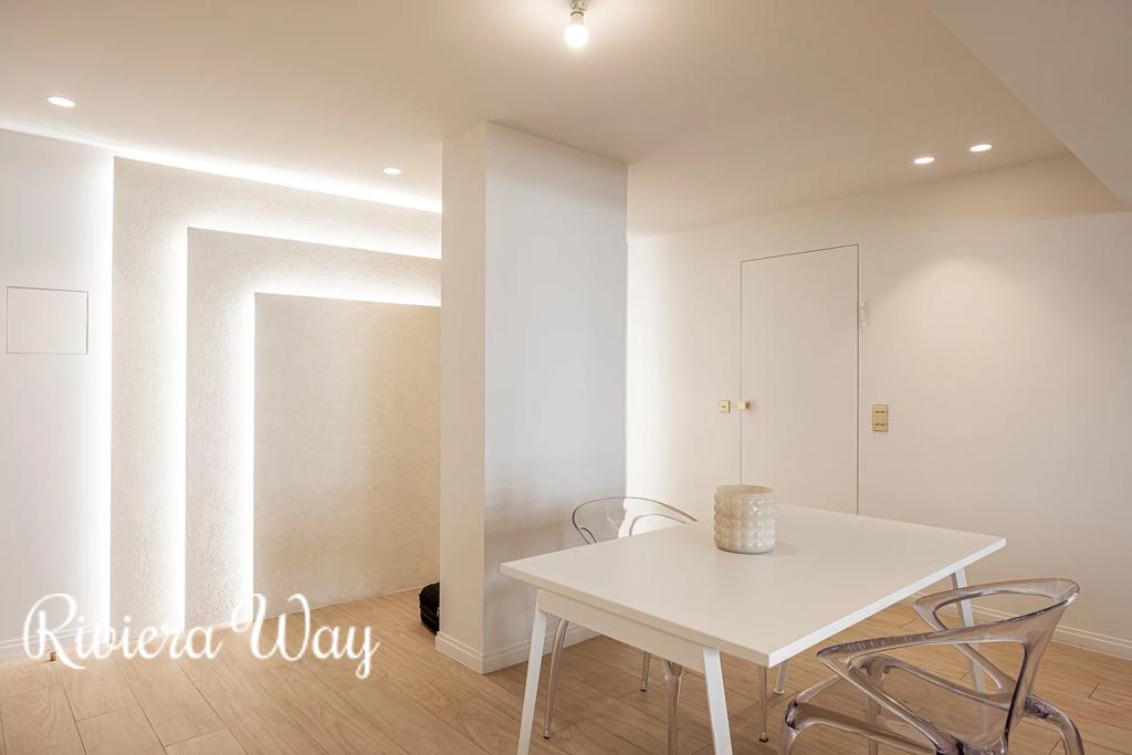 4 room apartment in Juan-les-Pins, photo #1, listing #103787922