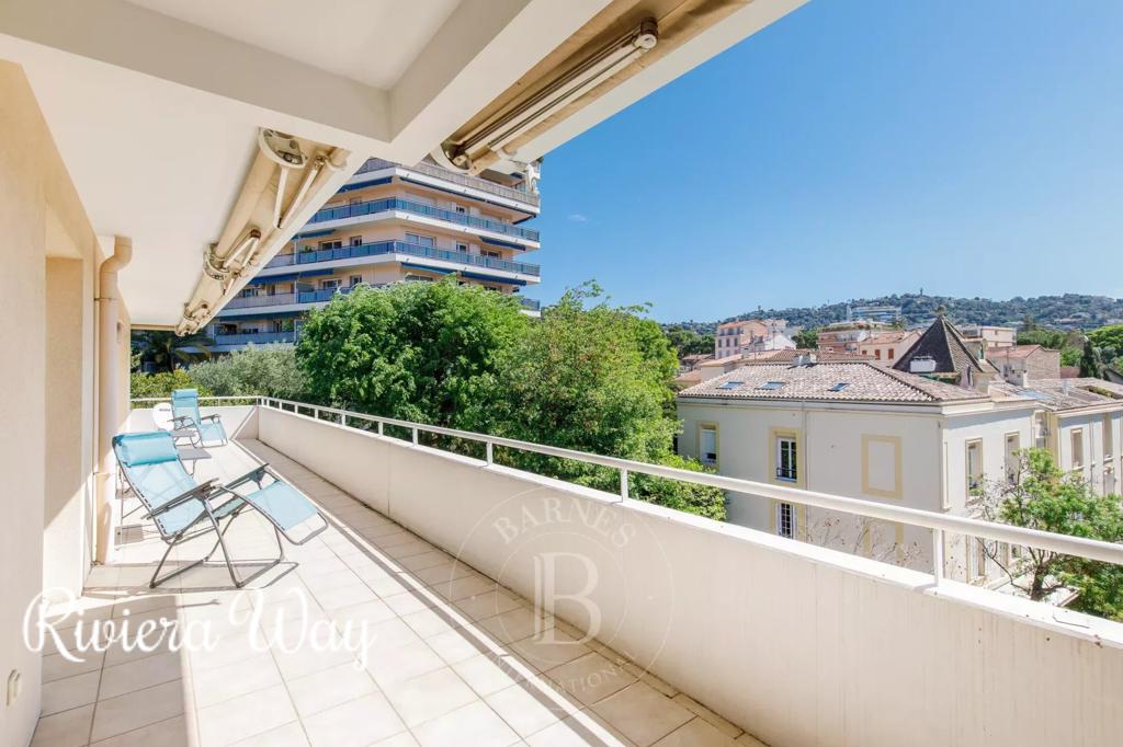 4 room apartment in Cannes, photo #6, listing #100667406