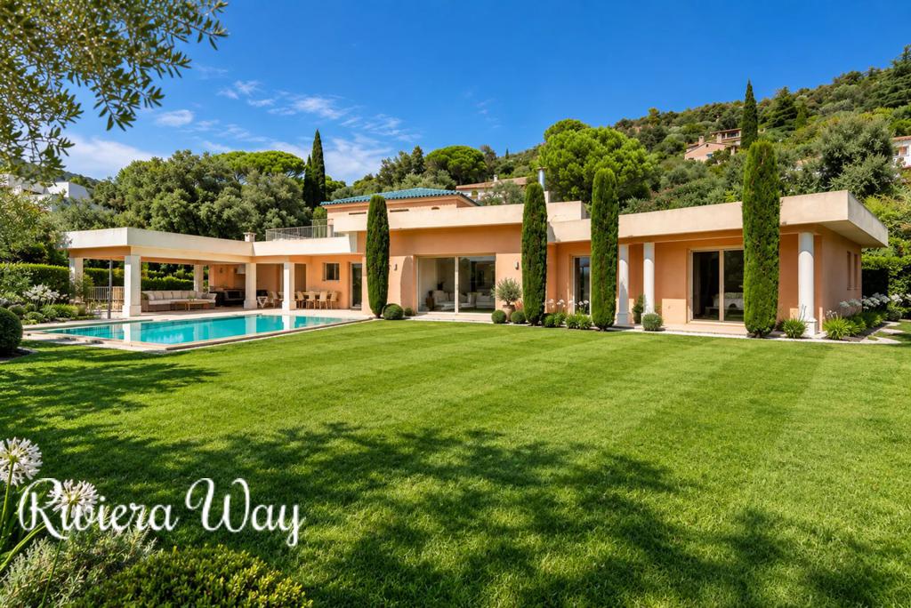 8 room villa in Cavalaire-sur-Mer, photo #3, listing #104236272