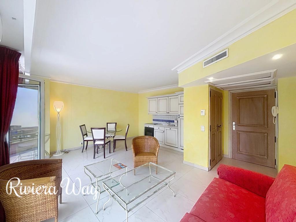 2 room apartment in Cap d'Antibes, photo #2, listing #104836704