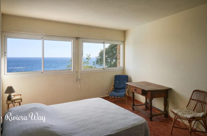 Villa in La Croix-Valmer, 200 m², photo #7, listing #104697558