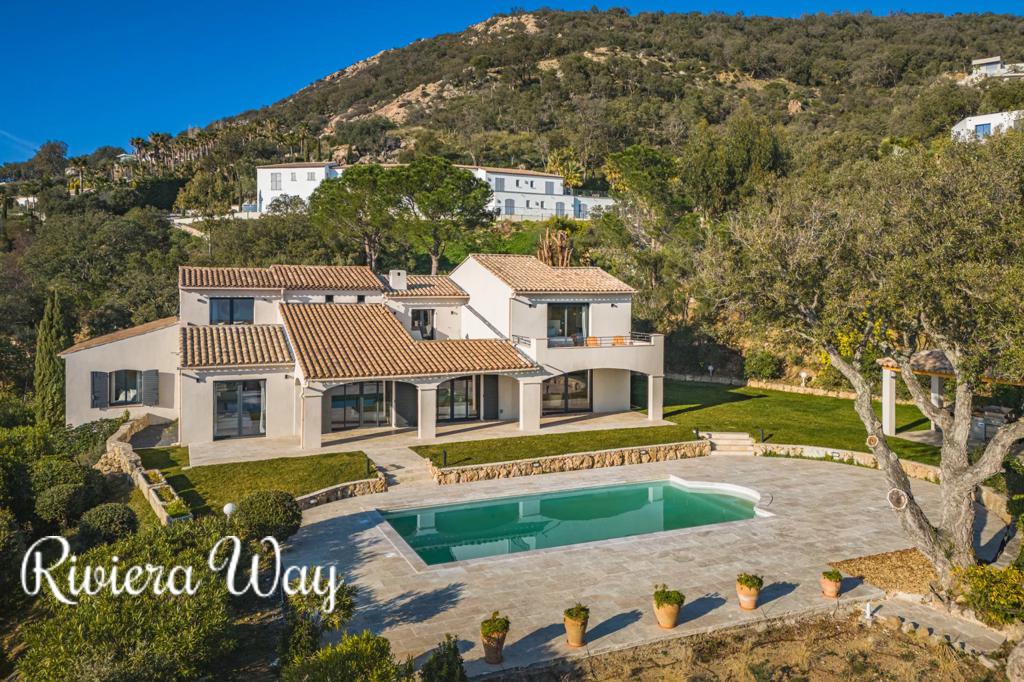 6 room villa in Grimaud, photo #5, listing #104480754