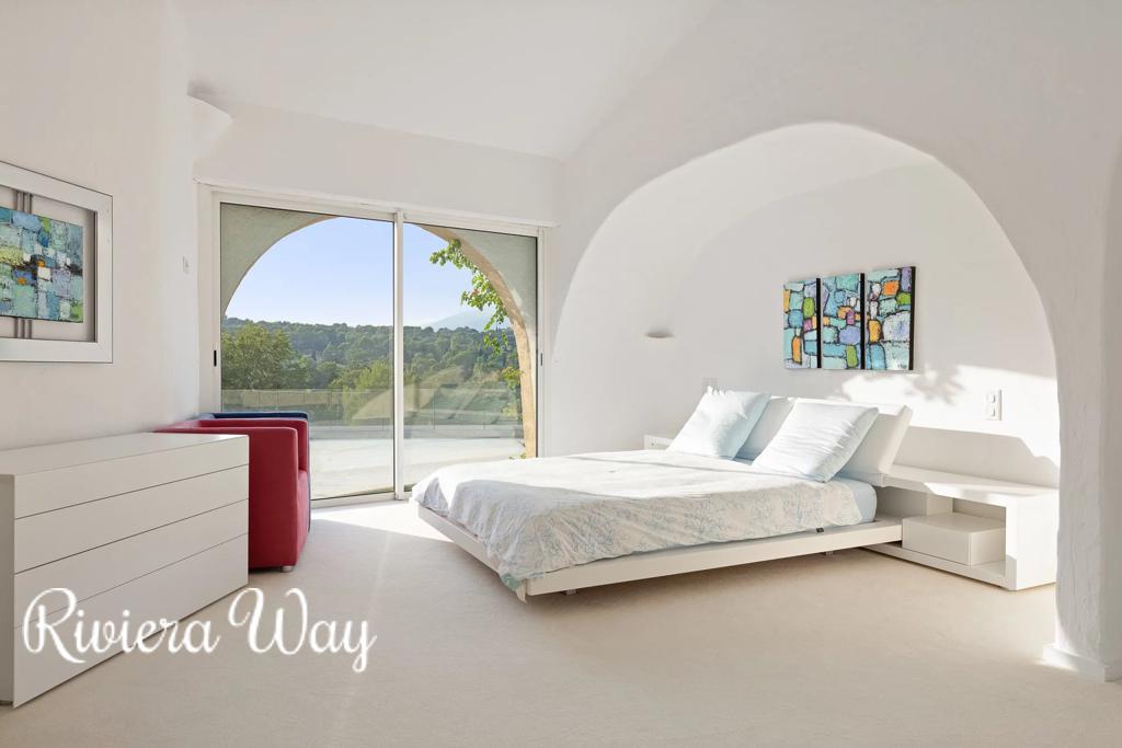 10 room villa in Muan-Sarthe, photo #5, listing #95508840