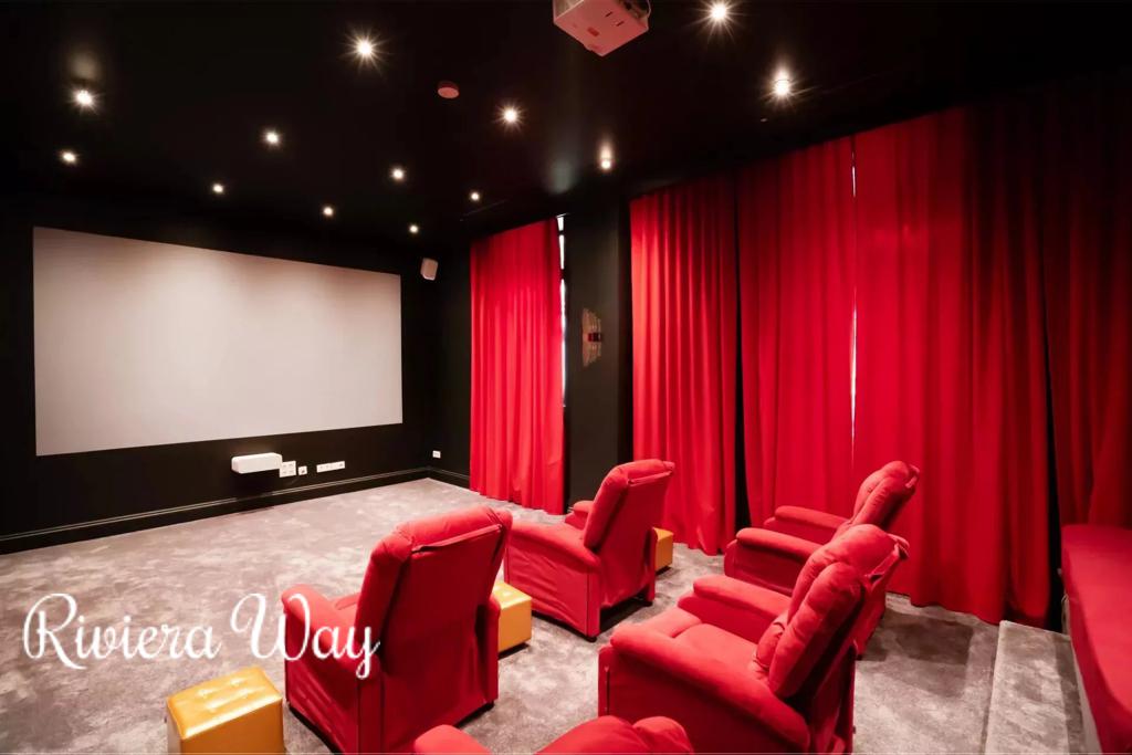 12 room villa in Cannes, photo #7, listing #102860058