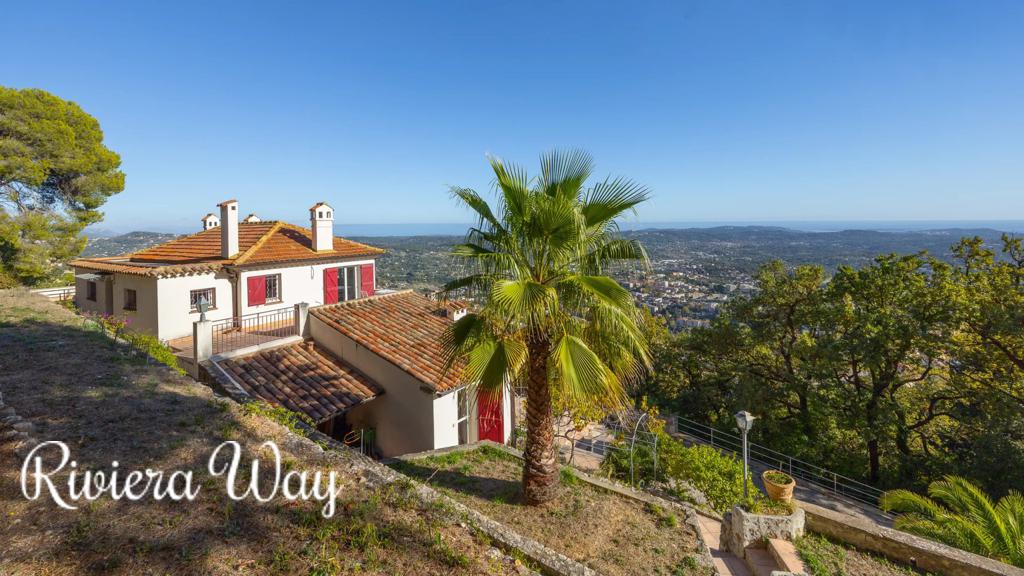 9 room villa in Grasse, photo #5, listing #104939310