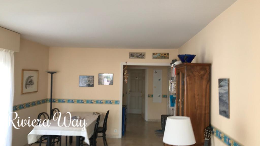 3 room apartment in Cap d'Antibes, photo #7, listing #79196208