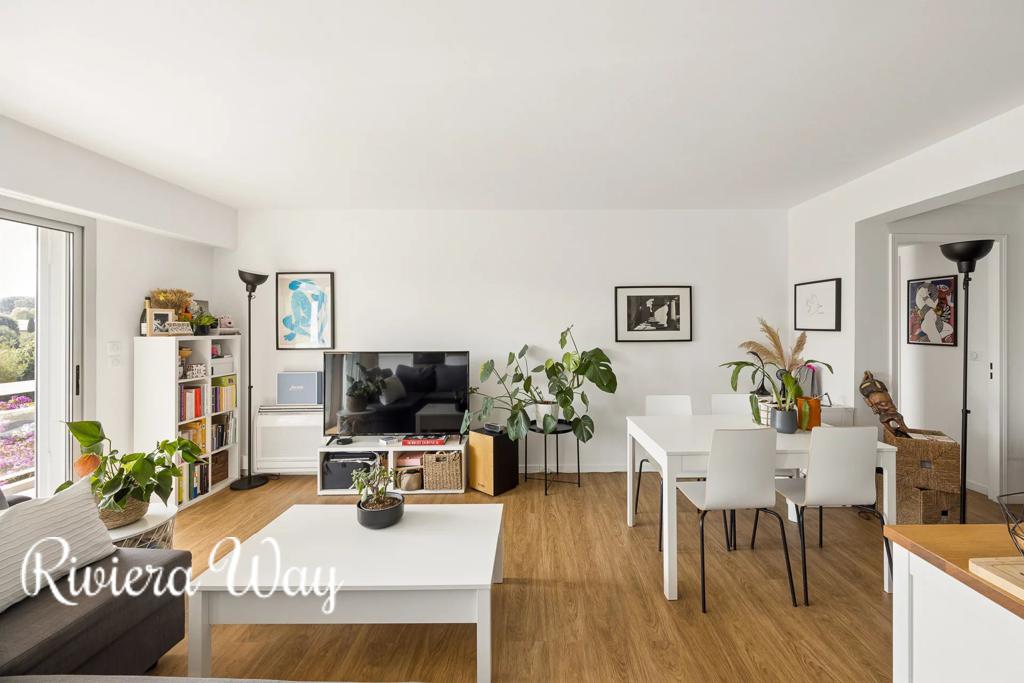 3 room apartment in Antibes, photo #5, listing #106488648