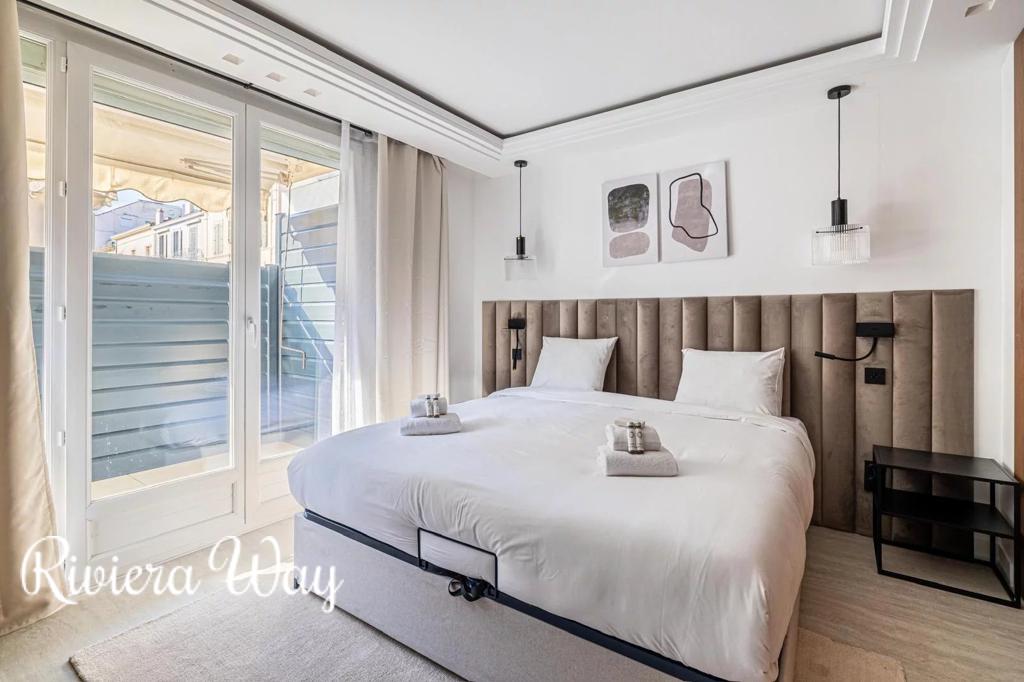 3 room apartment in Cannes, photo #4, listing #103076820